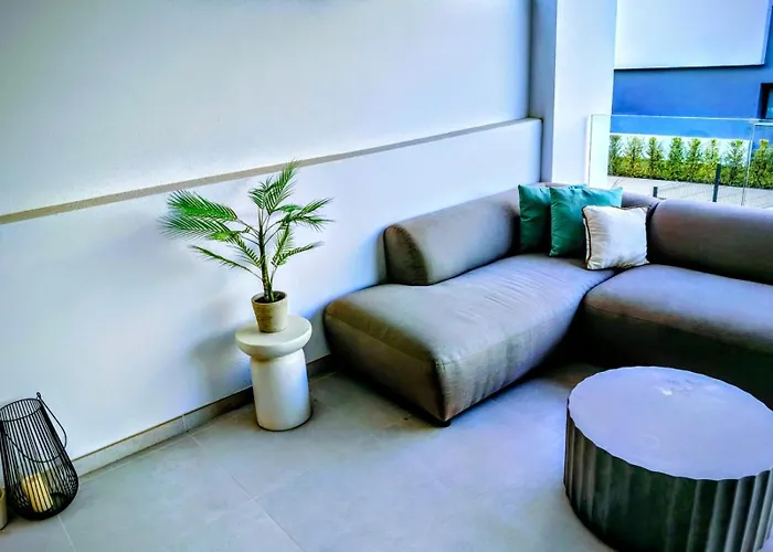 Escapada De Lujo Con Piscina Y Jardines * Estepona