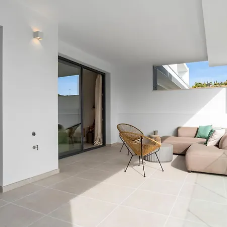 Escapada De Lujo Con Piscina Y Jardines