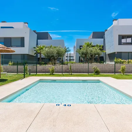 Escapada De Lujo Con Piscina Y Jardines 埃斯特波纳