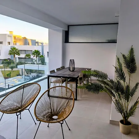 Escapada De Lujo Con Piscina Y Jardines Lejlighed *